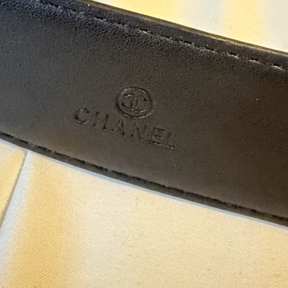 Black and Gold Chanel Belt - Picture 2 of 12
